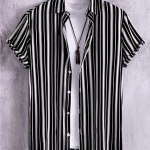 NWT!!! Mens stylish tricolor short sleeve button front shirt; sz 2X